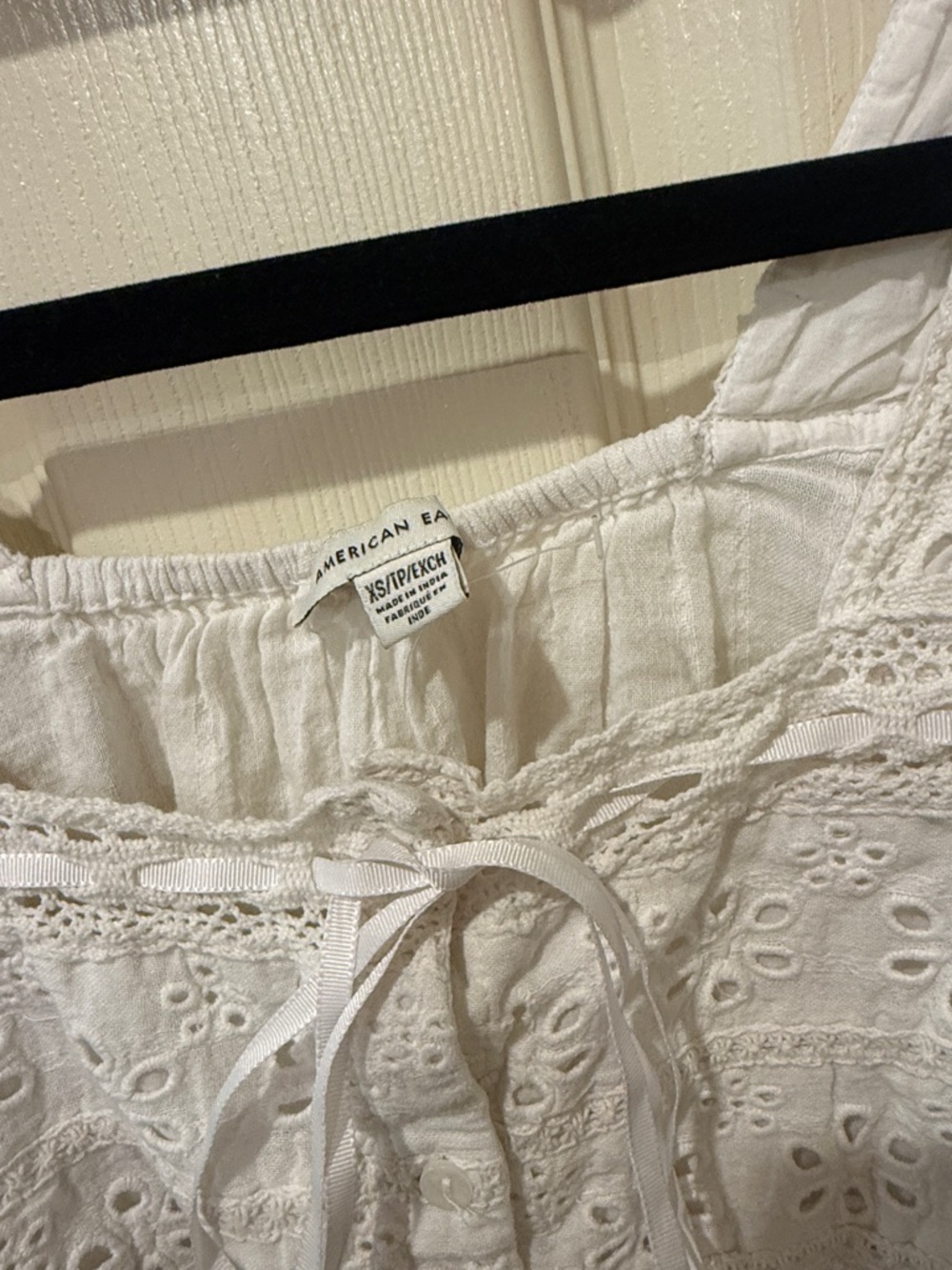 American Eagle white lace crop top, XS - Picture 4 of 7